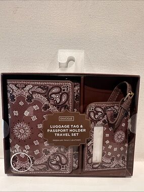 NWT Envogue Passport Holder and Luggage Tag Travel Set.